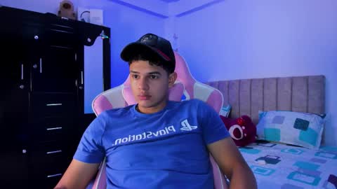 ADRIAN online show from March 7, 7:47 pm