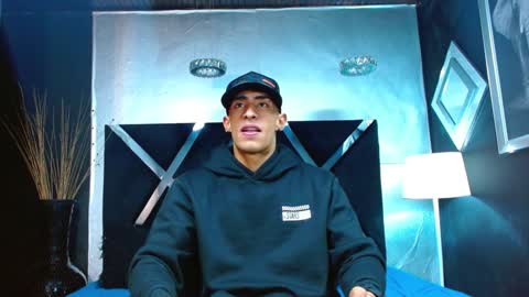   online show from January 7, 11:37 am