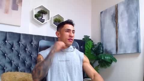   online show from October 1, 6:40 pm