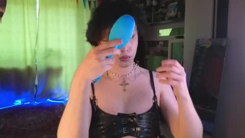 Adri online show from April 22, 10:44 am