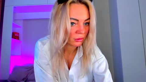 Adriana online show from February 1, 12:13 pm