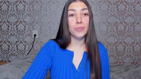 Adriana online show from January 5, 11:30 pm