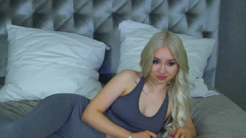 Adriana Rockefeller online show from April 16, 4:51 pm