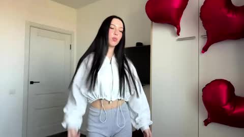 Adriana online show from April 16, 7:30 am