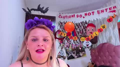 Snapshot of adriiana_fox_ chatting on October 2, 6:28 pm adriiana_fox_ online show from October 2, 6:28 pm