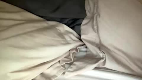 adriiiii online show from December 29, 12:09 am