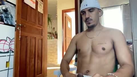 Luci online show from February 10, 8:23 pm