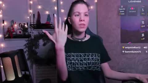 Tiana online show from December 15, 8:05 pm