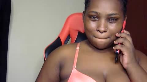 stella online show from April 3, 5:53 pm