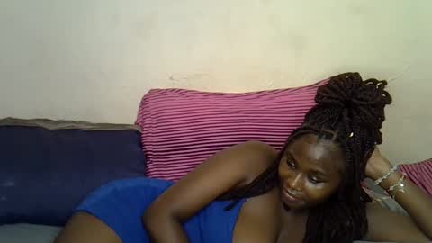 Snapshot of afrii_kity chatting on September 15, 7:26 pm afrii_kity online show from September 15, 7:26 pm