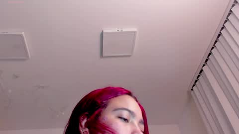    online show from April 15, 7:58 pm