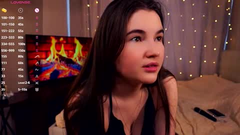 Lana  1800 - 0330 UTC   Mia 0700- 1630 UTC online show from January 16, 8:01 am