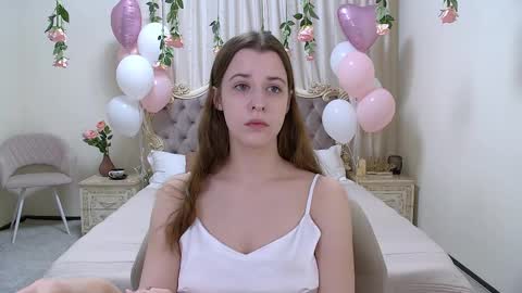 Snapshot of agataaisitt chatting on February 16, 8:43 am Agata Aisitt online show from February 16, 8:43 am