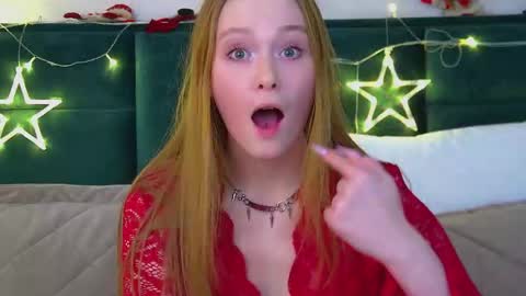 AgataFoxley online show from December 14, 8:37 pm