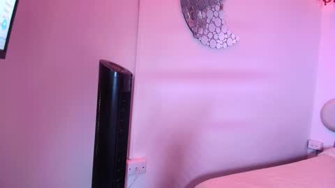 Agatha online show from December 2, 1:09 pm