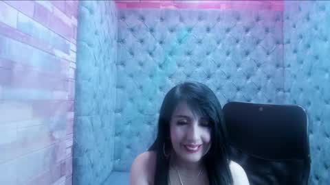 agatha_leon_ online show from March 15, 7:50 pm
