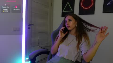 Agelina Lilly Laura online show from September 11, 1:34 pm