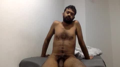 aggaggs online show from March 29, 4:14 am