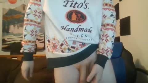 Snapshot of agingerboyx chatting on January 31, 12:39 am agingerboyx online show from January 31, 12:39 am