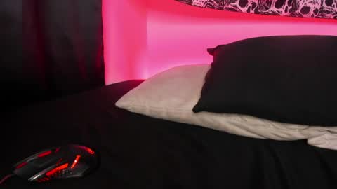 agnes_jones online show from May 26, 2:50 am