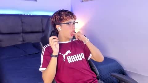 Aiden  online show from October 15, 12:17 pm