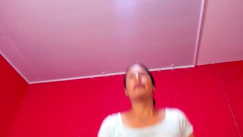 Ailyn online show from March 5, 10:19 pm