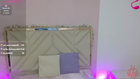 aiithana_tay online show from July 16, 7:28 pm