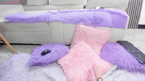 aiko_dolly online show from April 6, 4:46 am