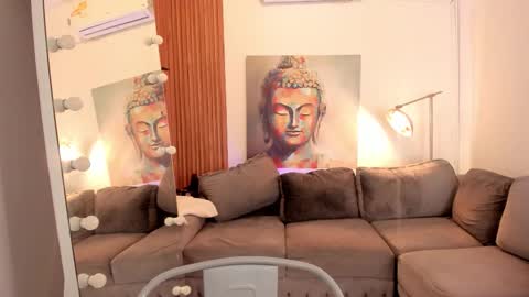 Alisson online show from February 5, 8:01 pm