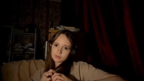 Kira online show from October 9, 1:16 pm