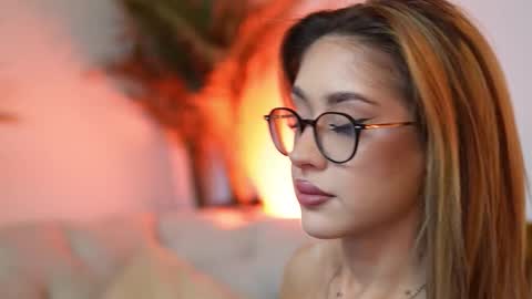  Aileen  online show from October 23, 7:15 pm