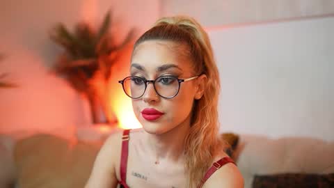  Aileen  online show from January 18, 8:51 pm