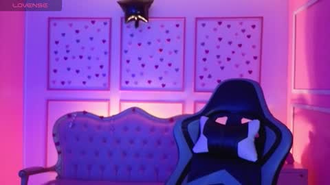 ailen online show from October 18, 3:00 am