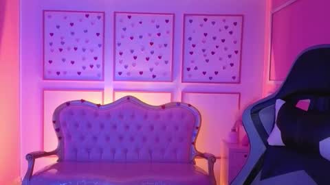 ailen online show from October 1, 2:54 am