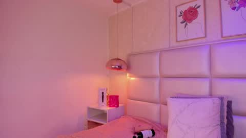 Aily Yozuko online show from February 6, 7:12 am