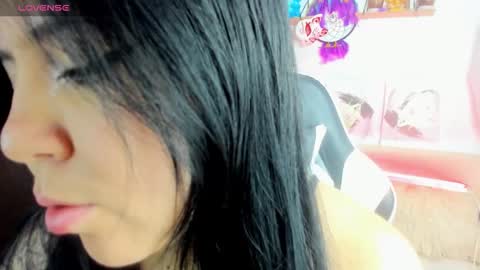 Ailyn  online show from January 16, 1:36 am