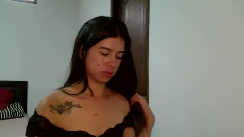 J  online show from September 23, 4:56 pm