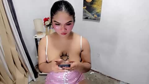 airy_and_dave online show from March 4, 8:33 am