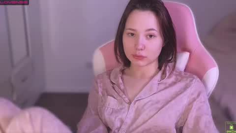 airyhill online show from December 15, 12:23 pm