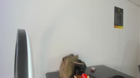 aisha_hotts777 online show from January 12, 3:46 am