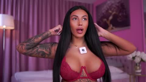 Maddy online show from April 19, 7:05 pm