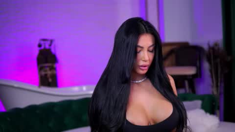 Maddy online show from November 20, 9:01 pm