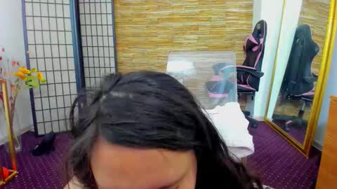 Aisha online show from December 19, 8:10 am