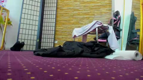 Aisha online show from December 16, 7:48 am