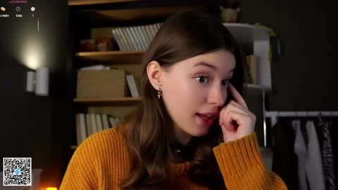 Snapshot of aislyfarran chatting on October 8, 1:46 am Aliza online show from October 8, 1:46 am