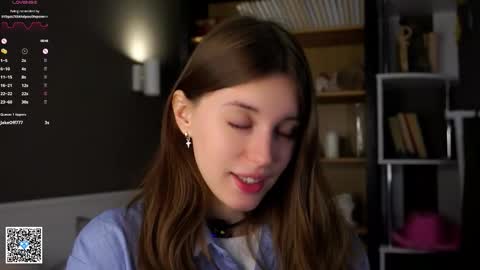 Snapshot of aislyfarran chatting on October 4, 1:14 am Aliza online show from October 4, 1:14 am