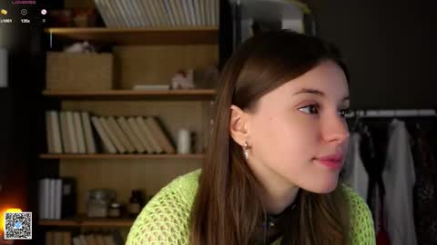 Snapshot of aislyfarran chatting on October 5, 1:25 am Aliza online show from October 5, 1:25 am