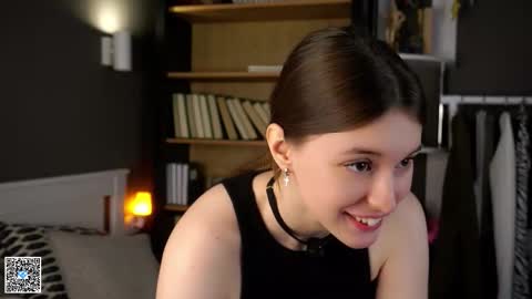 Snapshot of aislyfarran chatting on October 10, 1:55 am Aliza online show from October 10, 1:55 am