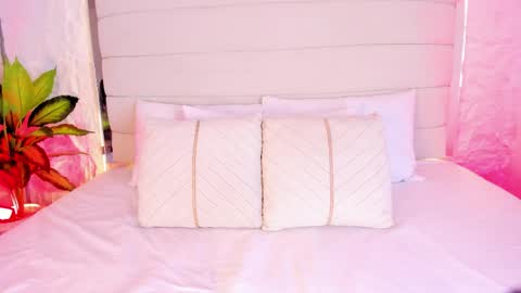 aitananoa online show from April 4, 8:16 pm