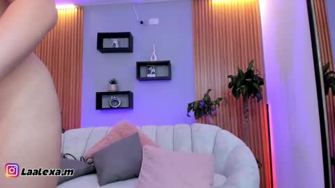 Snapshot of aixa_charless chatting on September 25, 12:56 pm Aixa online show from September 25, 12:56 pm